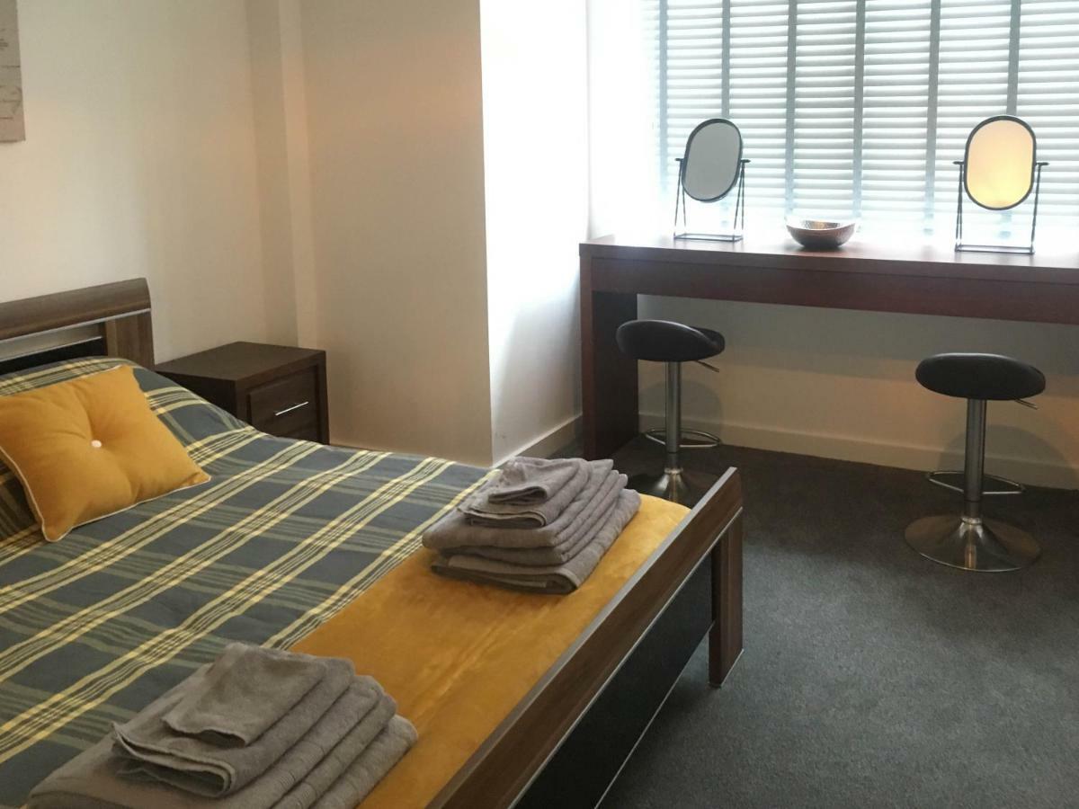 Luxury 1 Bed Apartment In City Centre With Parking Τσέστερ Εξωτερικό φωτογραφία