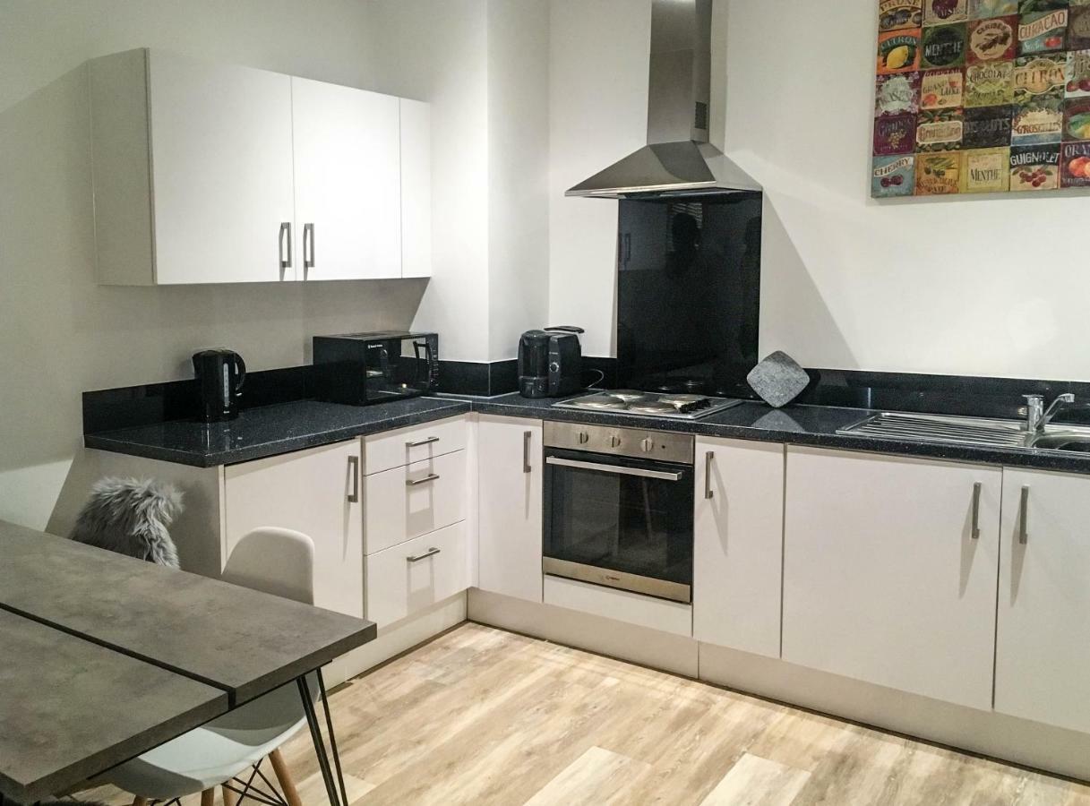 Luxury 1 Bed Apartment In City Centre With Parking Τσέστερ Εξωτερικό φωτογραφία